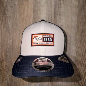 Men's Denver Broncos New Era White/Navy Pop 59FIFTY Stretch Snap Hat
